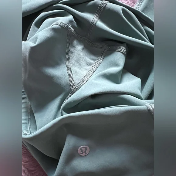 lululemon train times 7/8 leggings - Picture 4 of 11